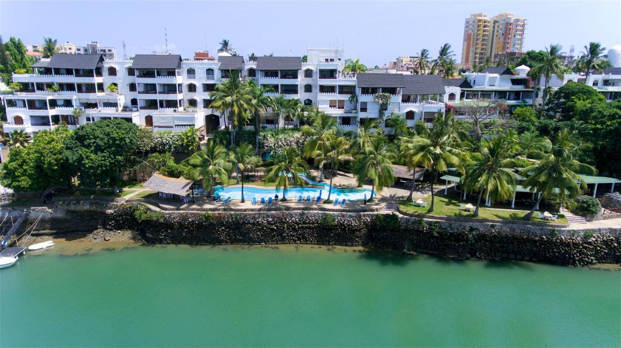 Tamarind Village Hotel Apartments Mombasa Bagian luar foto