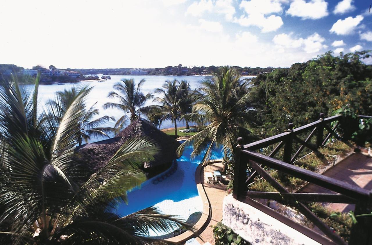 Tamarind Village Hotel Apartments Mombasa Bagian luar foto